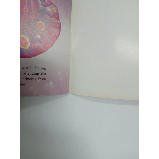Barbie: นิทาน เจ้าหญิงผู้วิเศษ A True Princess Barbie and The Secret Door **รบกวนเลื่อนดูสภาพหนังสือก่อนการสั่งซื้อ** 